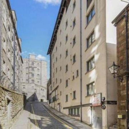 Gorgeous Old Town Hideaway Appartement Edinburgh Buitenkant foto