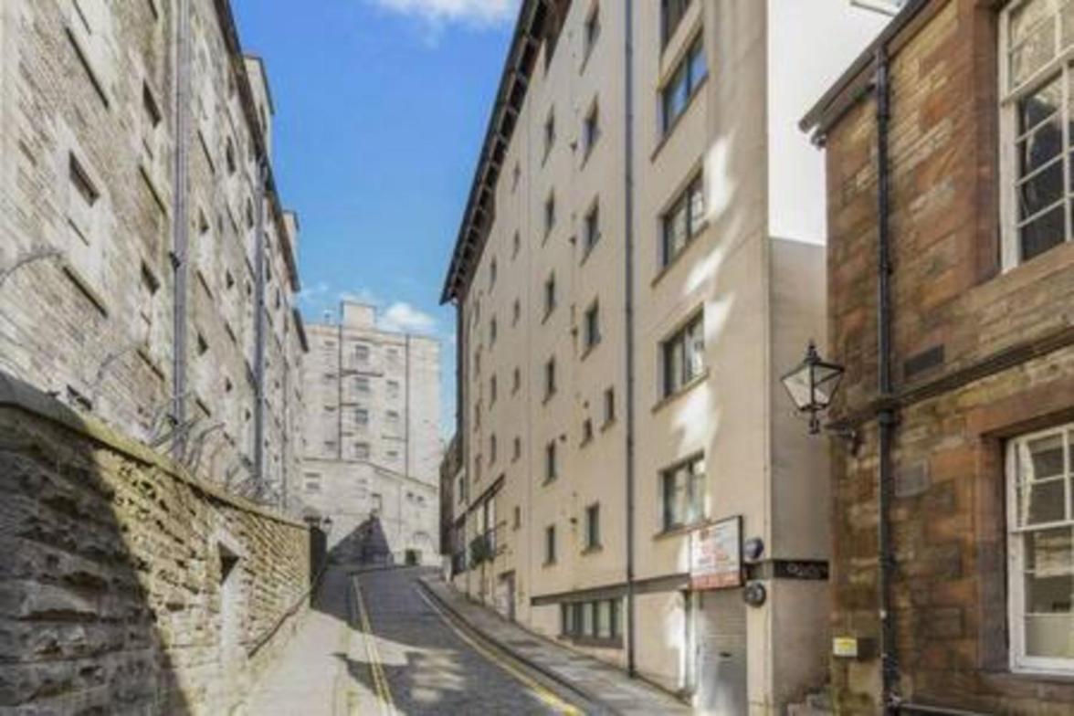 Gorgeous Old Town Hideaway Appartement Edinburgh Buitenkant foto